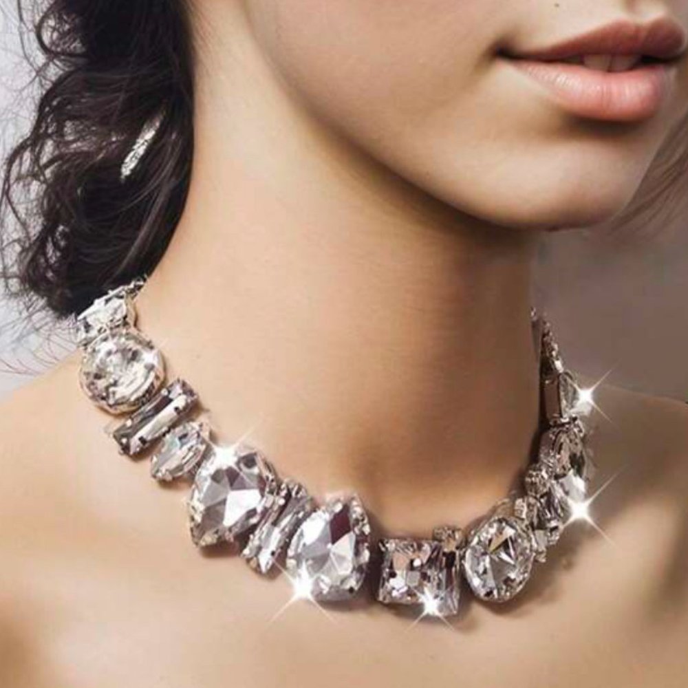 Silver Geometric Glass Rhinestones Necklace NEW Spring Fashion Evening Party